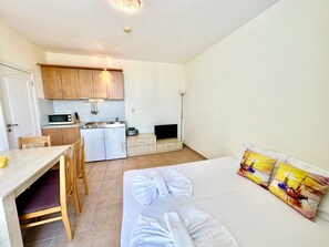 Bed sheets - MENADA * Favorit * Cozy studio (Nessebur)