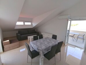 Dining - Cozy Sea View Apartments Cora 2 (Novalja)