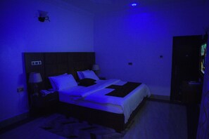 商务公寓 | 特色装修、特色家居、免费 WiFi