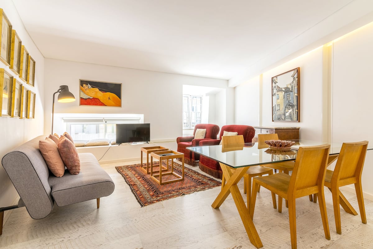 Exclusive Apartment, 1 King Bed with Sofa bed, Air conditioning | Living area