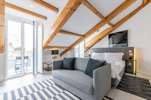 Deluxe Studio | In-room safe, individually decorated, individually furnished - Portas do Céu Apartments (Lisbon)