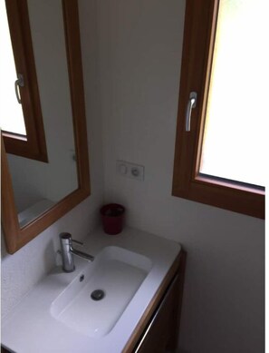 Hair dryer, towels, toilet paper