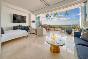 2 habitaciones, tabla de planchar con plancha, cuna de viaje y wifi