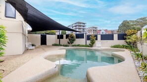 Pool - Paradiso, 4,4 Laman St - Unit with aircon, wi-fi, pool and in the heart of town, water views (Nelson Bay)