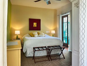 2 多间卧室、办公桌、熨斗/熨衣板、旅行婴儿床