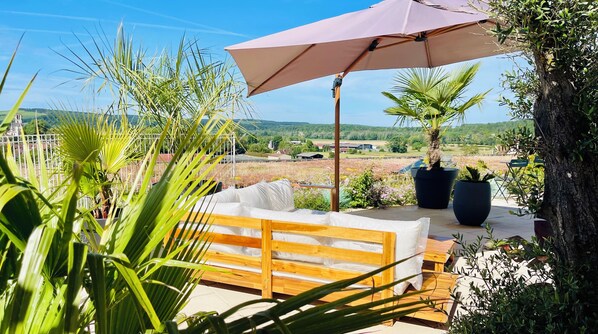 Terrace/patio - Hôtel Les Demoiselles (Essoyes)