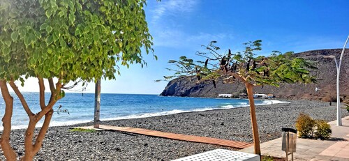 Ferienwohnung Aurora in Giniginamar, Meerblick, Gemeinschaftspool