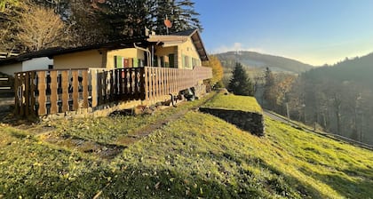 Chalet Tranquille au Milieu de la Nature Avec vue Époustouflante