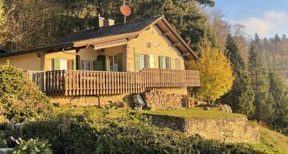 Chalet Tranquille au Milieu de la Nature Avec vue Époustouflante