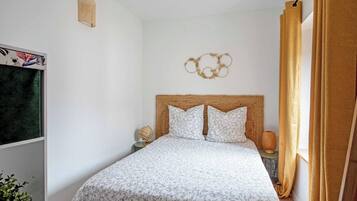1 chambre, lit parapluie, Wi-Fi, draps fournis