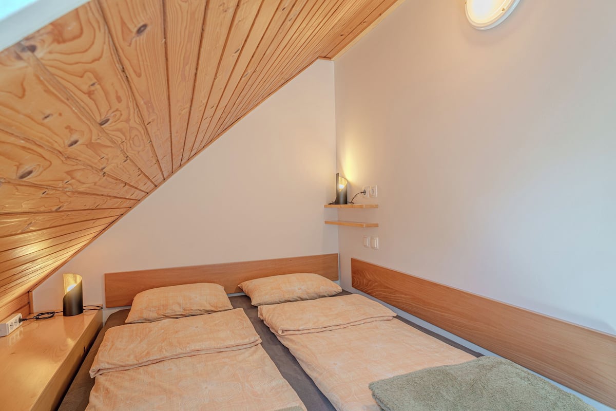 Family House, 3 Bedrooms, Balcony, Mountainside (Vineyard House Boris w/ Panoramic)