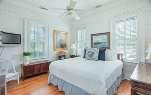 4 Schlafzimmer, Schreibtisch, Bügeleisen/Bügelbrett, kostenloses WLAN