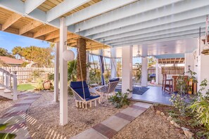 Terrace/patio - Coast Charm with Private Heated Pool, Only 1 Block to Beach by Tybee Cottages (Tybee Island)