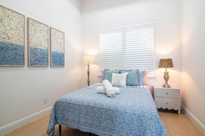 4 chambres, fer et planche à repasser, Wi-Fi gratuit, draps fournis