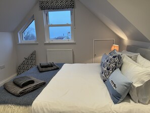 5 chambres, fer et planche à repasser, lit parapluie, Wi-Fi gratuit