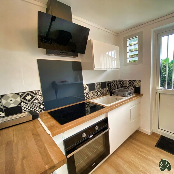 Private kitchen - La Tit'kaz Bégonia (Saint-Philippe)