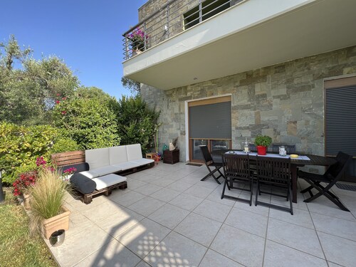 Angelos elegant summer house 