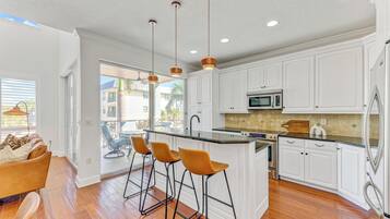 Studio (4 Bedrooms) | Property amenity
