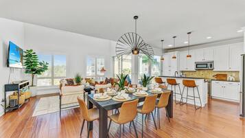 Studio (4 Bedrooms) | Property amenity