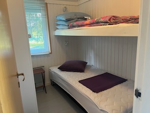 3 chambres, fer et planche à repasser, lit parapluie, Wi-Fi gratuit
