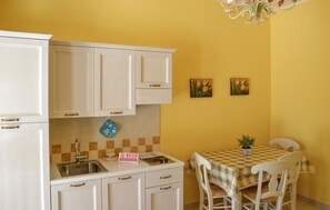 Fridge, stovetop - Amazing apartment in Tortoreto (Tortoreto)