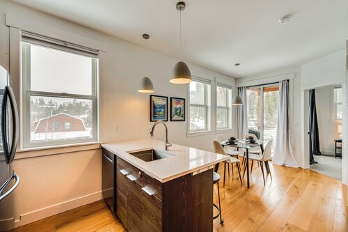 2 Mi to Rmnp: Mtn-view Grand Lake Loft!