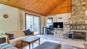 House (2 Bedrooms) | Front of property