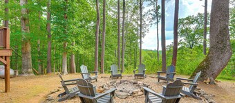 プライベートホットタブとゲームルーム付きのマクドノー脱出