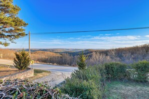 House (4 Bedrooms) | Interior - Eureka Springs Home Rental w/ Panoramic Views! (Eureka Springs)