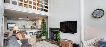Tennessee River Vacation Rental w/ Deck + View!