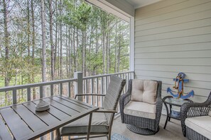 Interior - Resort Condo w/ Pool Access Near Barefoot Landing! (North Myrtle Beach)