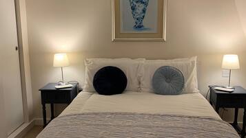 Apartment, 2 Bedrooms | Egyptian cotton sheets, premium bedding, memory foam beds, travel crib