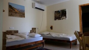 Free WiFi, bed sheets - Desert Routes Inn Shvilim ba Midbar (HaArava HaTikhona)
