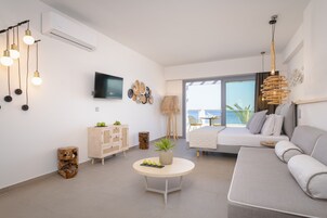 Deluxe Suite with Sea View | 1 多间卧室、隔音、熨斗/熨衣板、床单