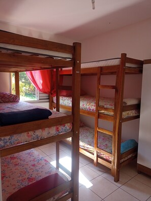 2 bedrooms, iron/ironing board, WiFi, bed sheets