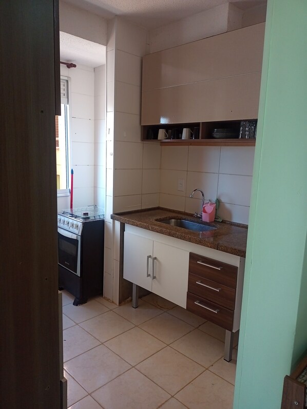 電子レンジ、オーブン、コンロ