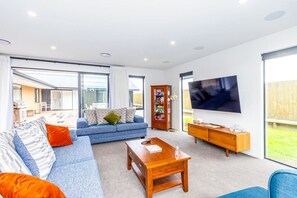 Smart TV, fireplace - Elegant Retreat Methven (Methven)