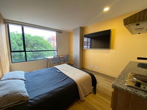 1 bedroom, iron/ironing board, WiFi, bed sheets - The best M. Arena events stay (Bogotá)