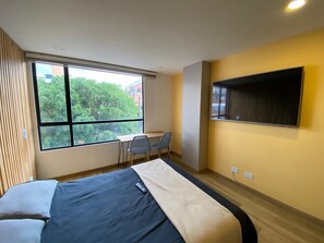 1 bedroom, iron/ironing board, WiFi, bed sheets - The best M. Arena events stay (Bogotá)
