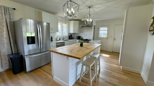 Serene home heated pool close to wine trail large fenced yard