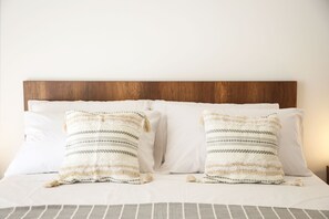 Deluxe Room, 1 Bedroom, Garden View