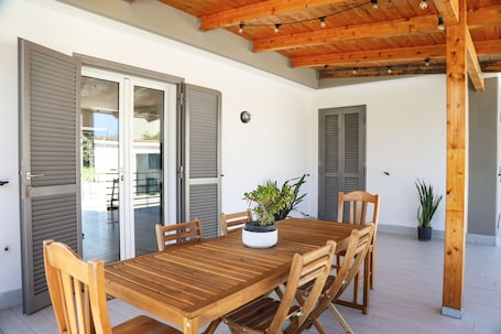 Terrace/patio. Tenuta Don Alfonso