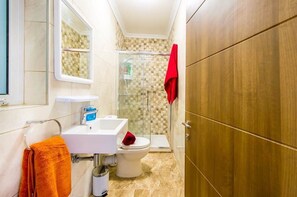 Hair dryer, towels - Blue 2: Two-Bedroom Apartment in St. Julian's (Swieqi)