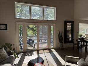 Smart TV, fireplace, books, printers - Waterfront 2 bed 2bath on a beautiful tidal cove close to Bowdoin & the Islands (Brunswick)