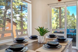 Dining - Mountain Oasis! Hot Tub Private Lux Resort Nature (Florissant)