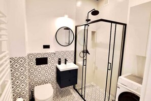 Soap, toilet paper - Old Ochota Prime Studio (Warszawa)