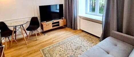 Flachbildfernseher