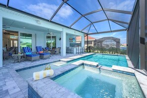 A heated pool - Mystique - Luxury Waterfront Home (Cape Coral)