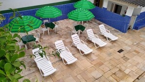 Outdoor pool - Colônia de Férias SINTIPACESP (Praia Grande)