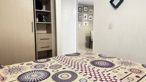 2 soverom, strykejern/-brett, wi-fi (inkludert) og sengetøy